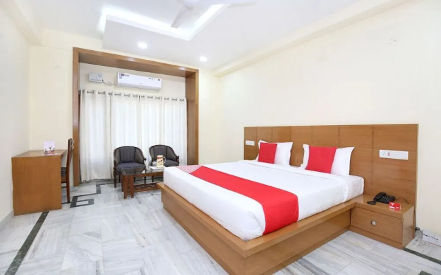 Hotel Grand Chinar By OYO Rooms