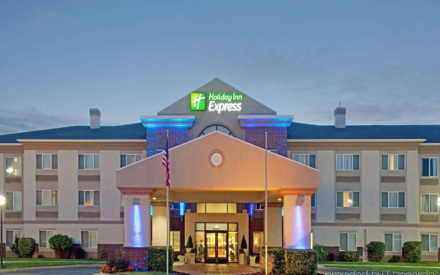 Holiday Inn Express & Suites Ogden by IHG