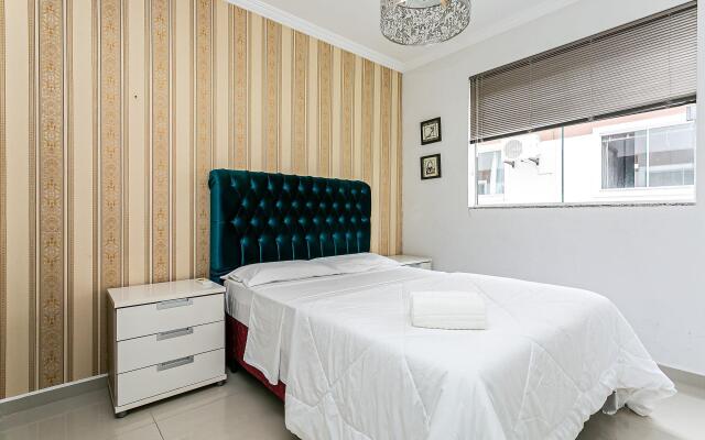 Belo apto com churrasqueira nos ingleses RAE204