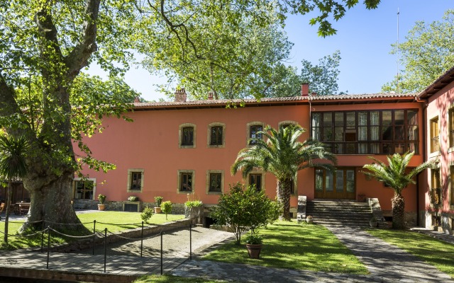 Parador De Gijon