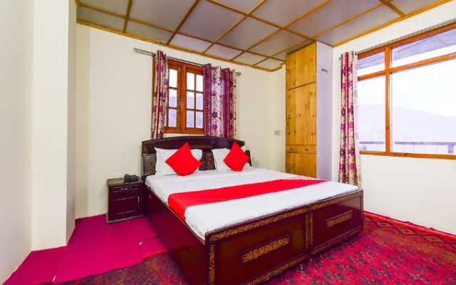 The Roam Way By OYO Rooms