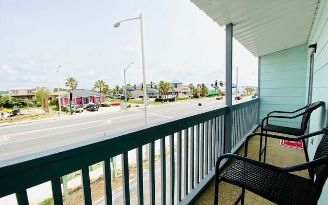 Ocean Reef 103 by ALBVR