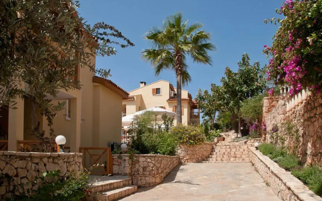 Lycia Hotel