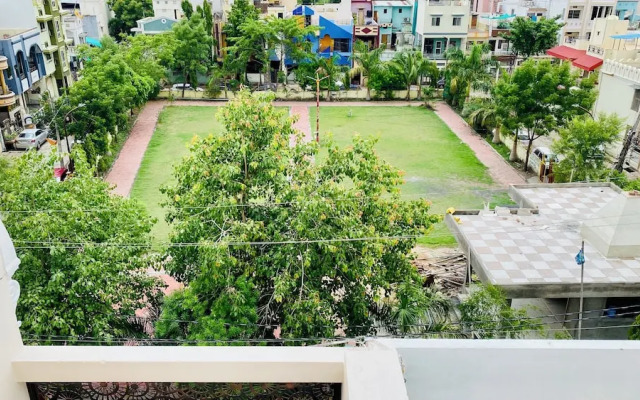 Hotel Laxmi Palace and Restaurants