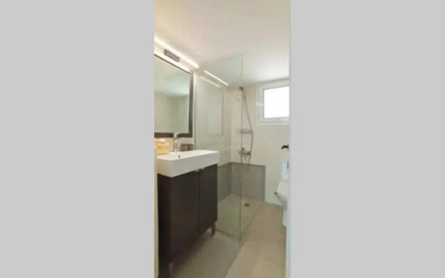 COZY Stylish Apt., 800m to METRO, 2min to Highway