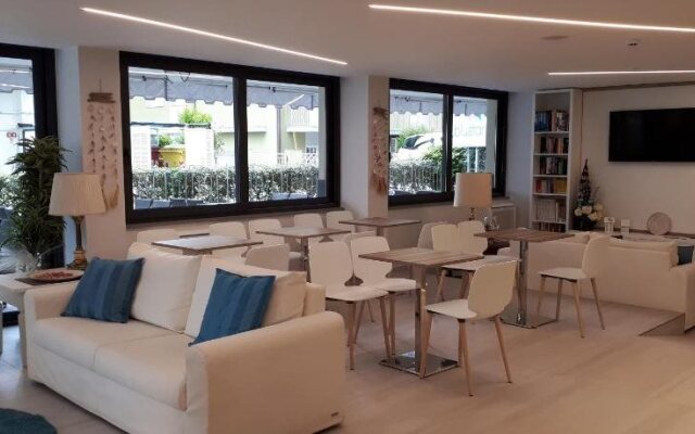 Hotel Blu Star