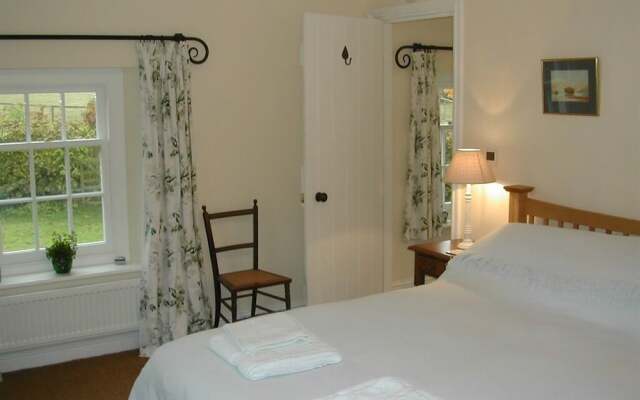 Alltybrain Farm Cottages and B&B