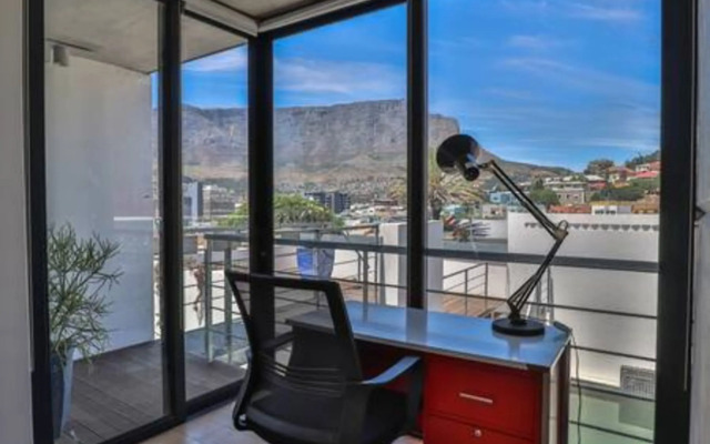 Signal Hill 1 by CTHA, Cape Town