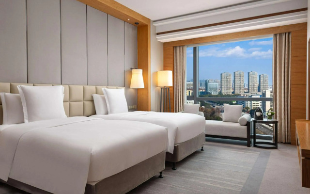 Pullman Haining