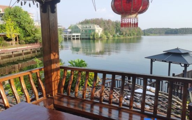 Hu Lu Hui Fang Yuan Holiday Villa Homestay – Outside – Wuhan