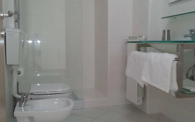 Suite Home Hotel Gavirate