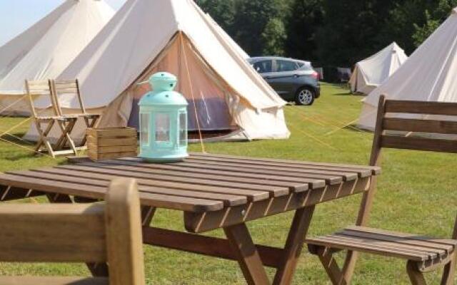 Silverstone Glamping and Pre-Pitched Camping with intentsGP