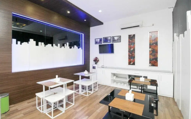 Trans City Hotel