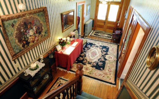 Wildflowers Inn
