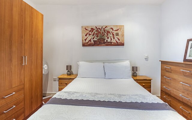 Splendid 3 Bedroom Apartment Kings Cross