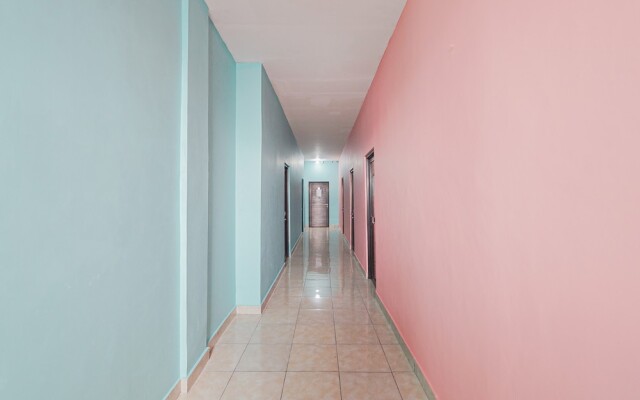 RedDoorz near Universitas YARSI