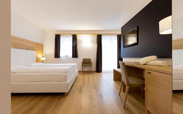 Corona Dolomites Hotel