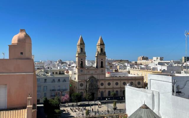Plaza Mina Suites - Adults Recommended