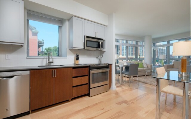 Global Luxury Suites near Union Station