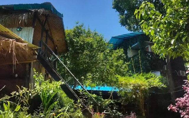 Bononibas Hill Resort