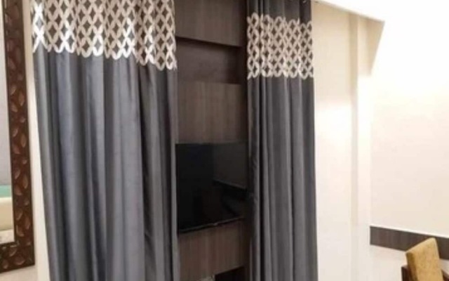 Oyo 23168 Hotel G C Regency