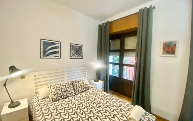 Centro Embajadores / Luxury Apartment