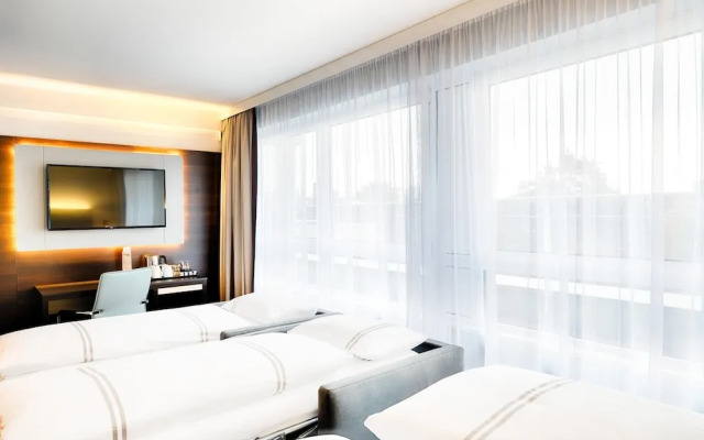 Отель Premier Inn Koeln City Centre