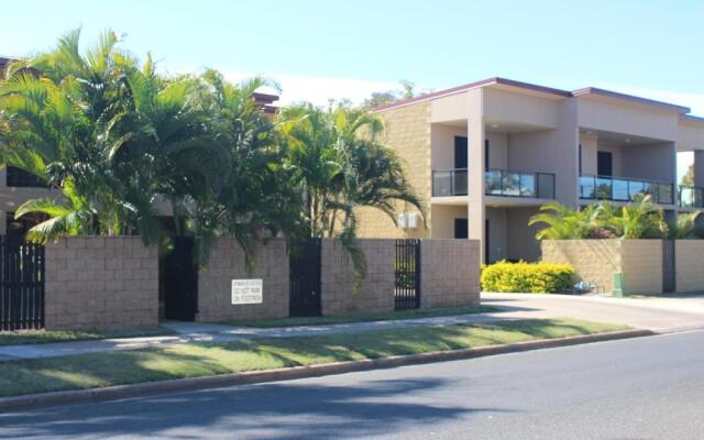 Emerald Western Gateway Motel