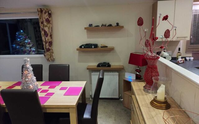 Superb Detached Lodge Located on Skipsea Sands