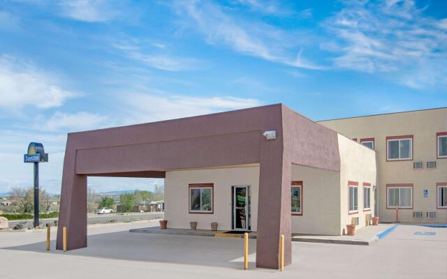Days Inn by Wyndham Taos