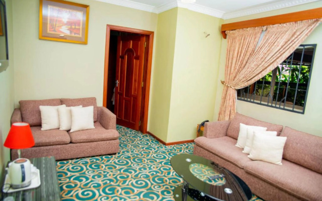 Lush Garden Business Hotel