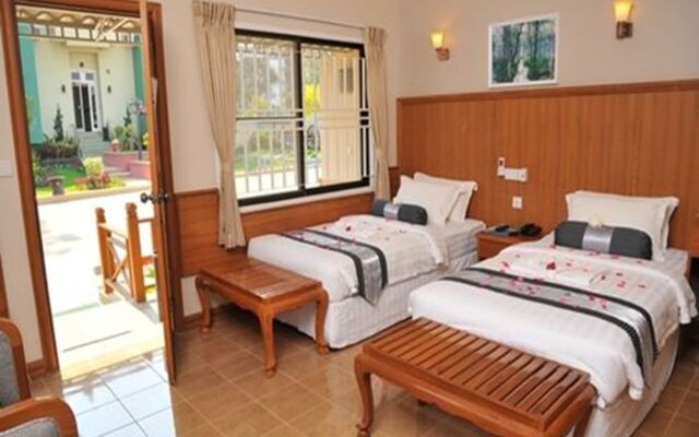 Royal Green Hotel