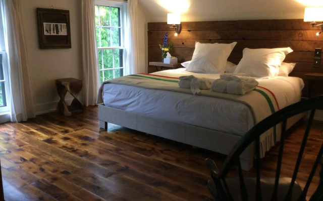Woodbourne Inn