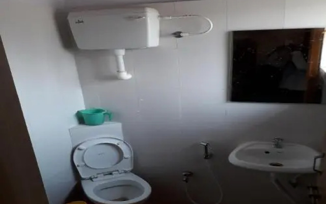 Hotel Girish Kolhapur