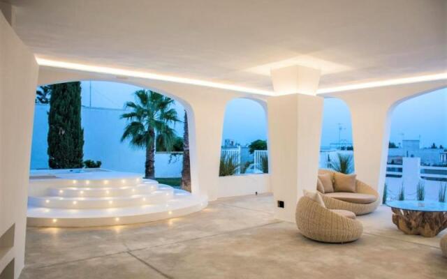 Valentino Luxury Rooms