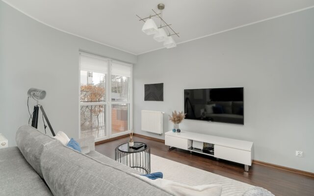 Duplex Apartment in Poznan by Renters