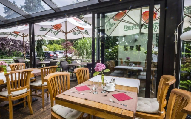 Hotel Pavilon