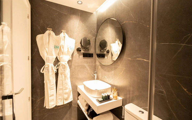 L&H CALLAO SELECTION (Adults only)