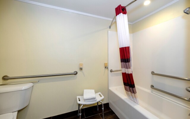 Red Roof Inn Osage Beach - Lake of the Ozarks