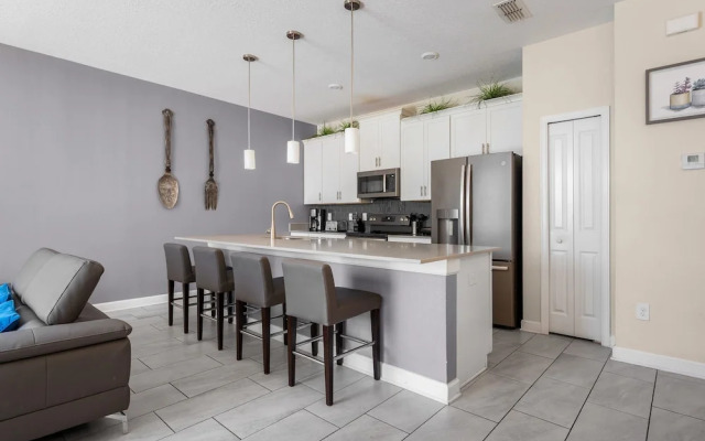 Relax Near Disney 4BR Home With Pool