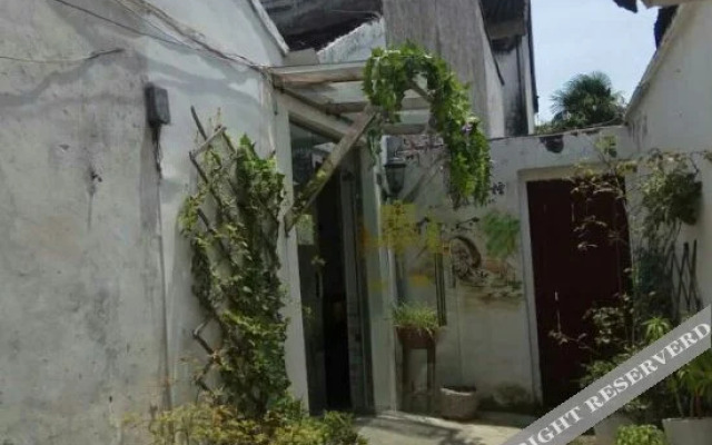 Yanyulou Hostel