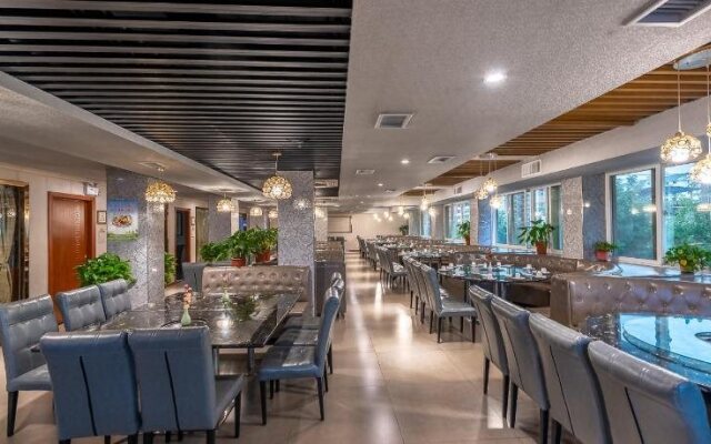 Days Inn by Wyndham Business Place Guilin Yishun