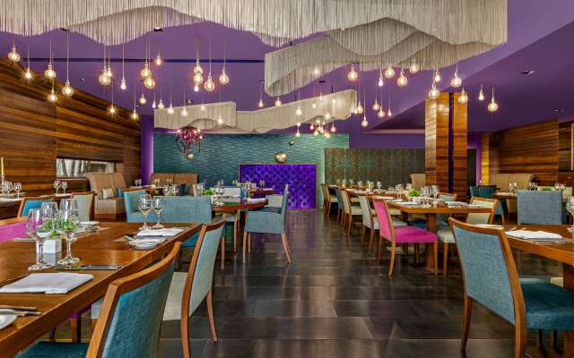 Lazart Hotel, Trademark Collection by Wyndham