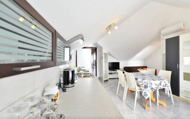 Apartments Sanda 2