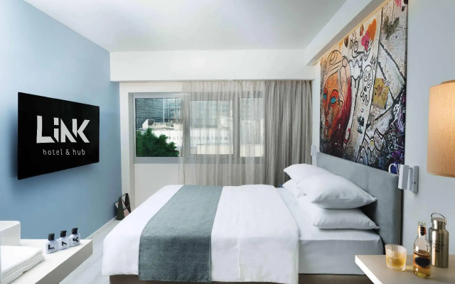 Link hotel & Hub By Dan Hotels