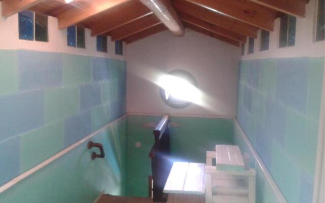 The House of Summer Winds