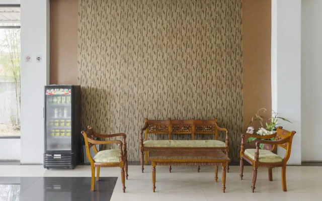 OYO 3343 Sunrise Hotel