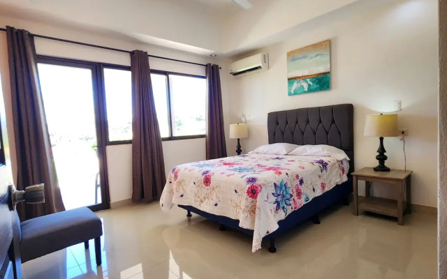 Casa Naranja Jungle Villa
