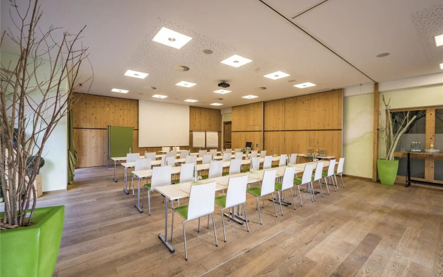 Feuriger Tatzlwurm Berghotel & Spa, BW Signature Collection