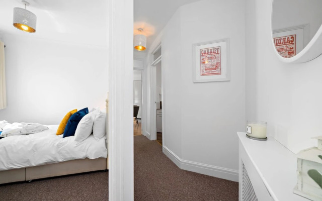 Stay In Cardiff Canton St. John's Court Apartment
